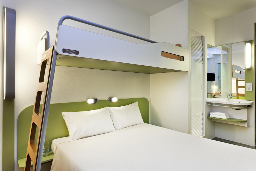 ibis budget Basel Pratteln Exterior foto